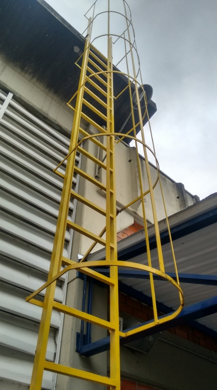 endustriyel metal yangin merdiveni