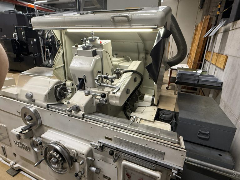 2. El Makineler CNC torna tezgahı